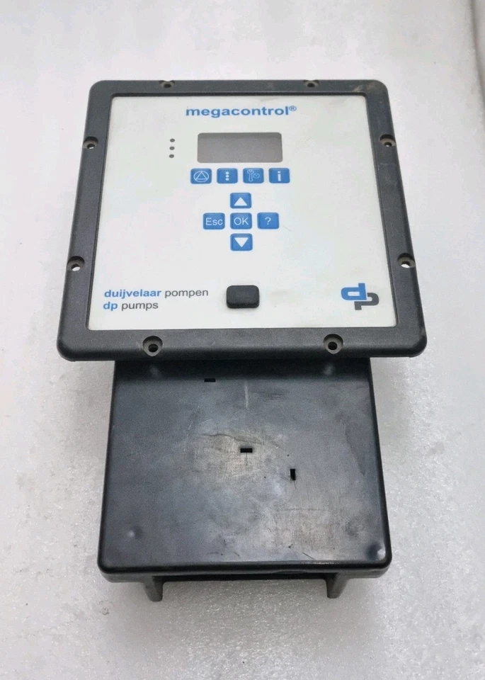 Megacontrol III b-3P 77870350 Duijvelaar Pompen Dp Pumps Booster Controller